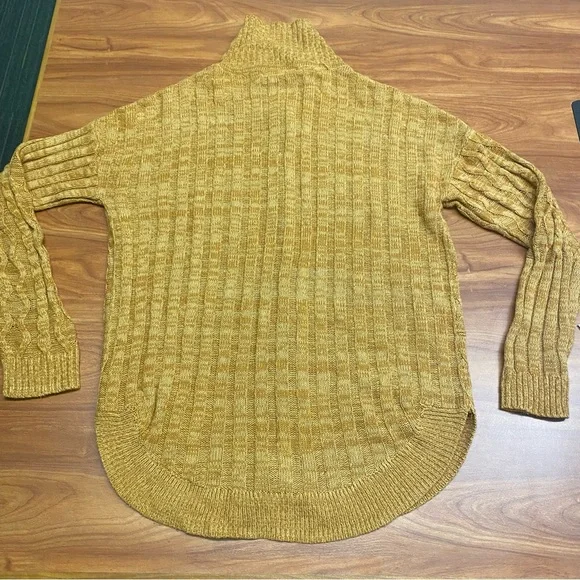 Sonoma Women’s Gold  Button Down Cardigan Sweater XS - Picture 8 of 9